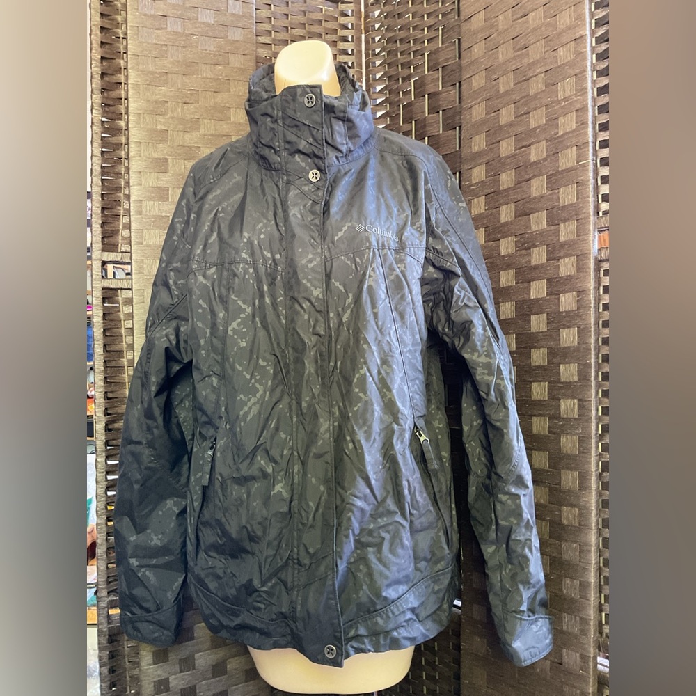 Columbia women's X-Large Black/Grey full zip no hood interchange rain Jacket